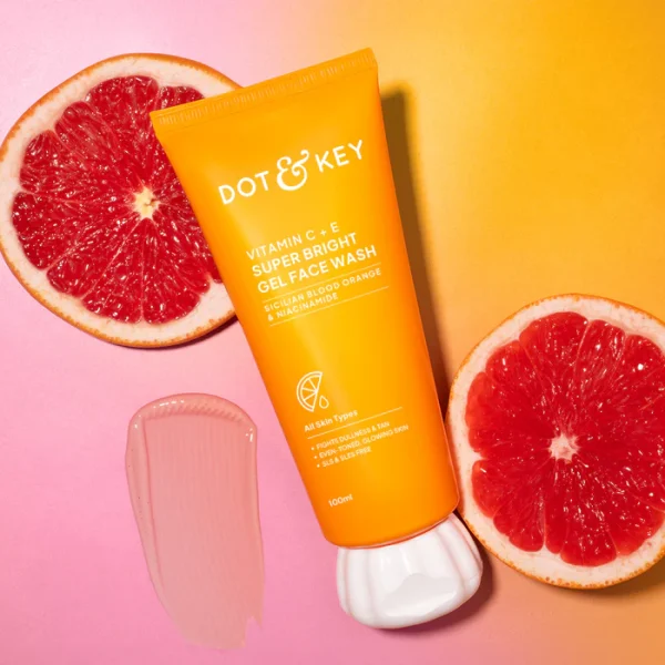Dot & Key Vitamin C + E Super Bright Gel Face Wash 100 ml Dot & Key Vitamin C + E Super Bright Gel Face Wash 100 ml